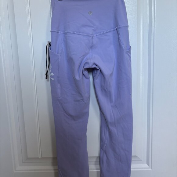 Lullulemon - Soulcycle Leggins NWT - Size 2 - Picture 4 of 4